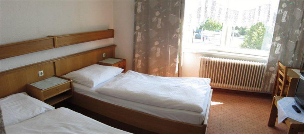 Hotel Kleinmuenchen Линц Экстерьер фото