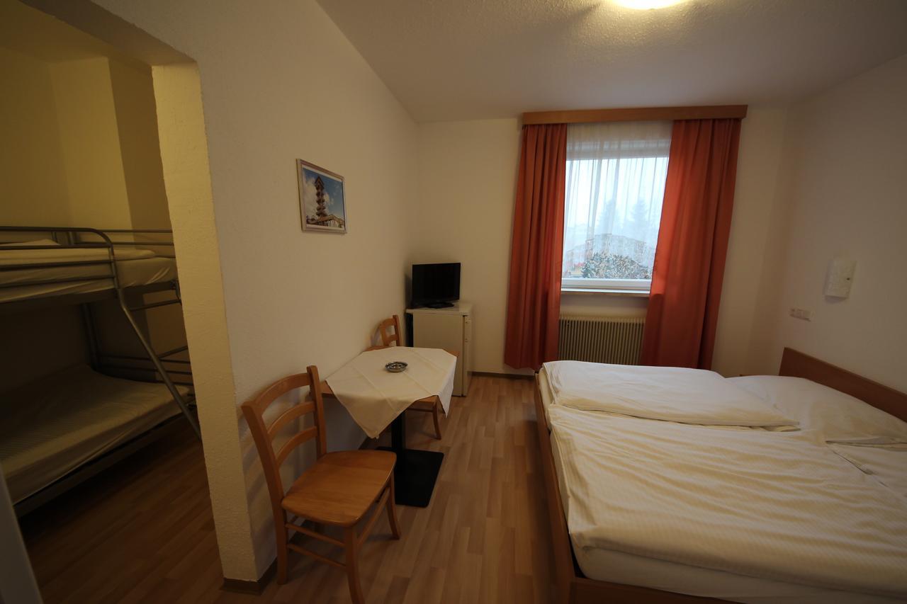 Hotel Kleinmuenchen Линц Экстерьер фото