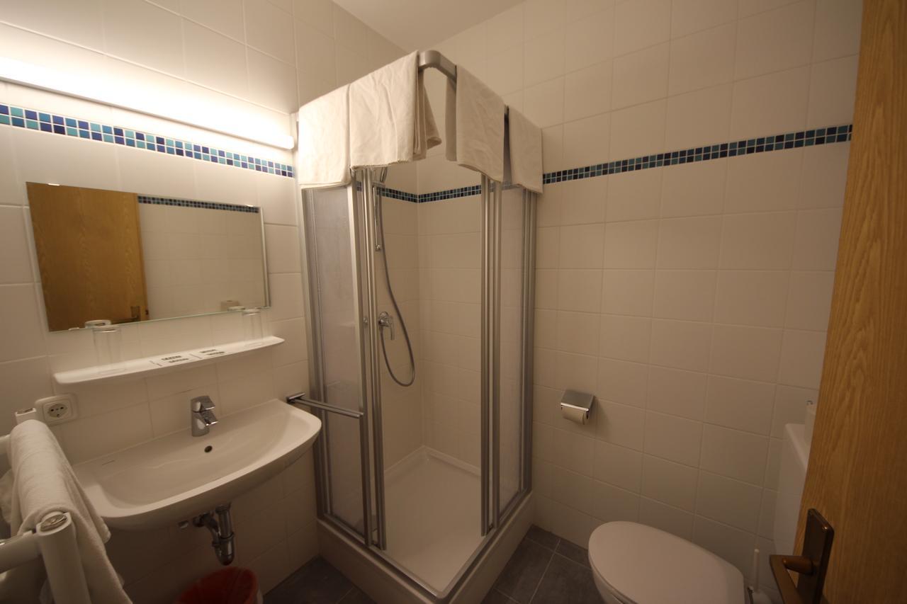 Hotel Kleinmuenchen Линц Экстерьер фото