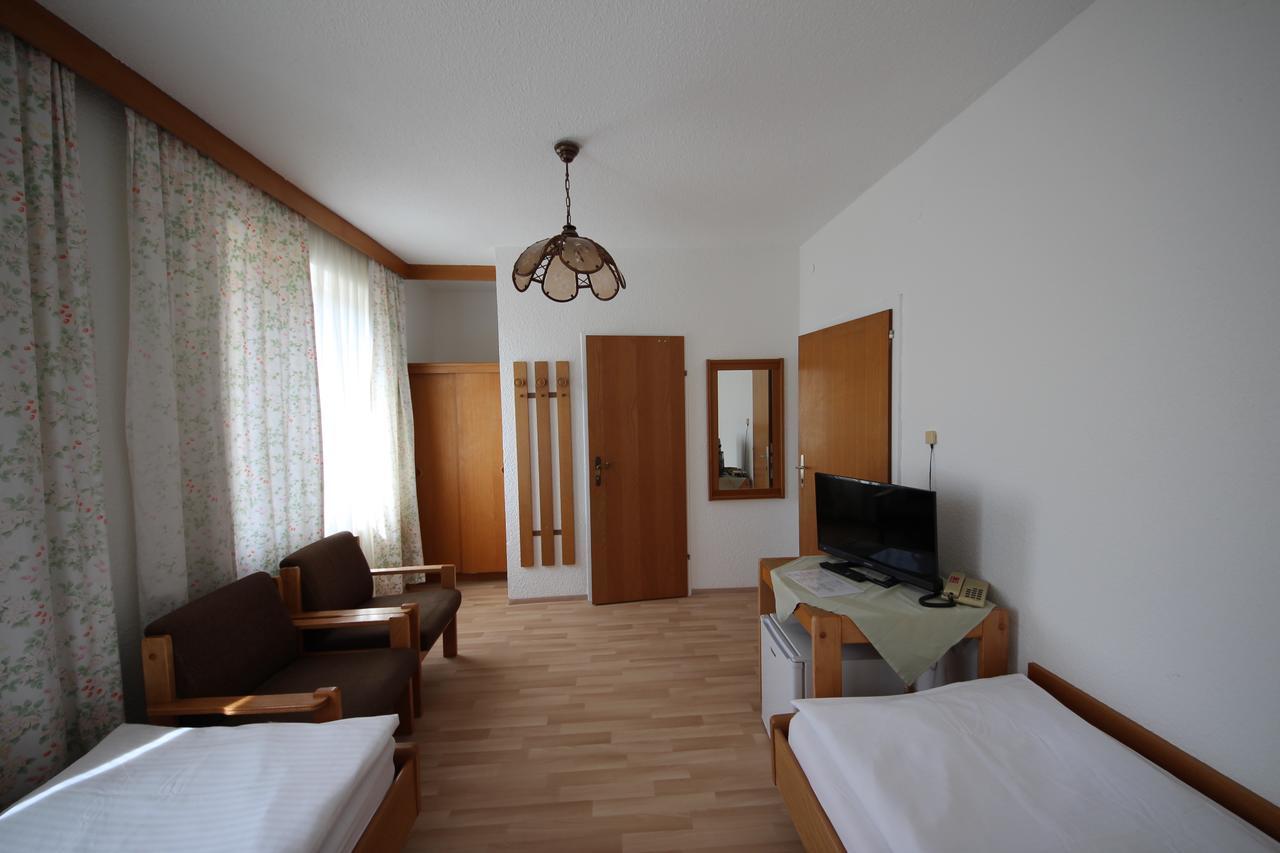 Hotel Kleinmuenchen Линц Экстерьер фото