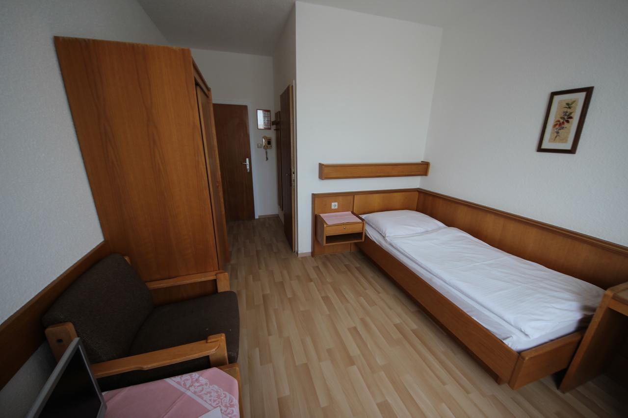 Hotel Kleinmuenchen Линц Экстерьер фото