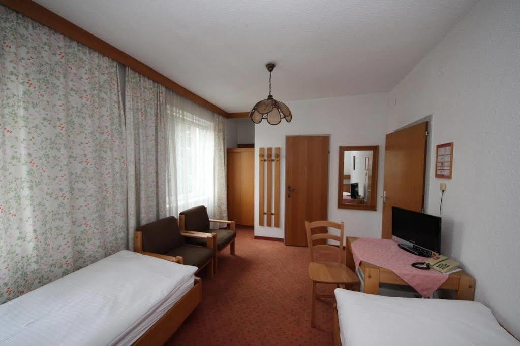 Hotel Kleinmuenchen Линц Экстерьер фото
